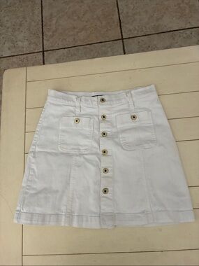 Tommy Hilfiger denim jeans skirt.